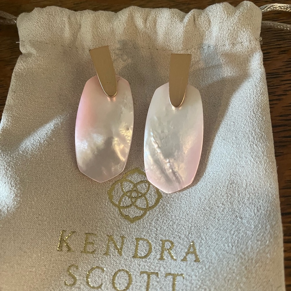 Kendra Scott Rose Gold Rose Quartz Aragon Drop Earrings